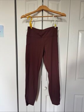 Vuori S6 High-Waist Leggings with Side Pockets